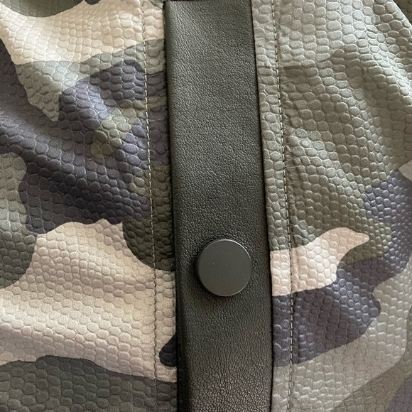 Camouflage jacket windbreaker Emporio Armani convertible jacket to vest size S - Picture 8 of 11